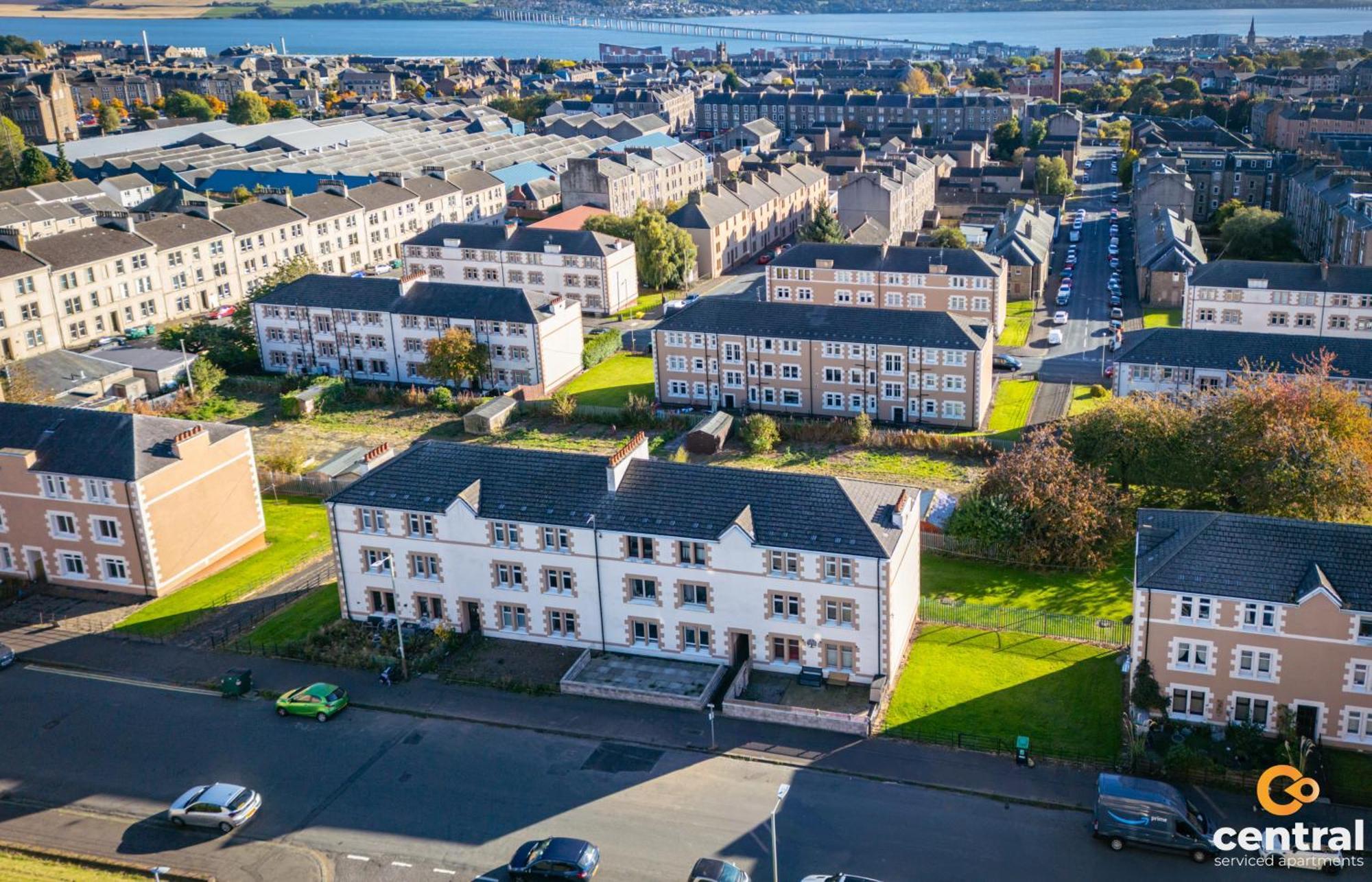 Central Serviced Apartments: Monthly Family Stay with Free Parking Dundee Exterior photo